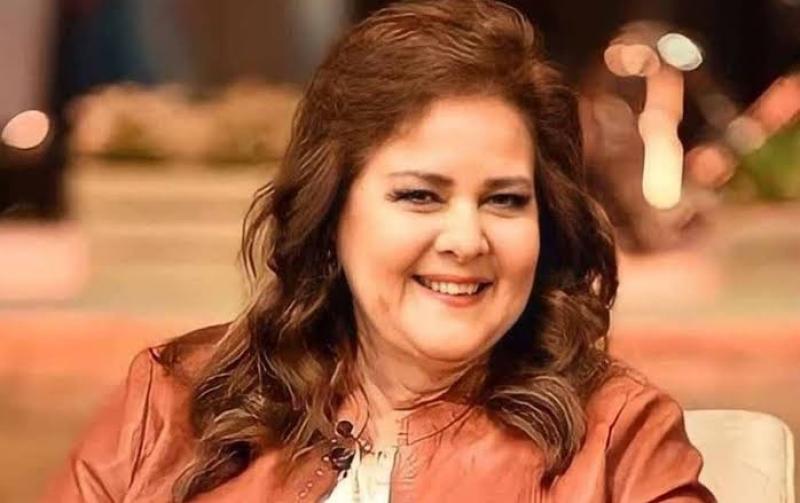 دلال عبدالعزيز 