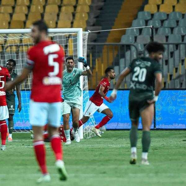 الأهلي يضرب الاتحاد بهدفين في الشوط الأول بأقدام شبابه