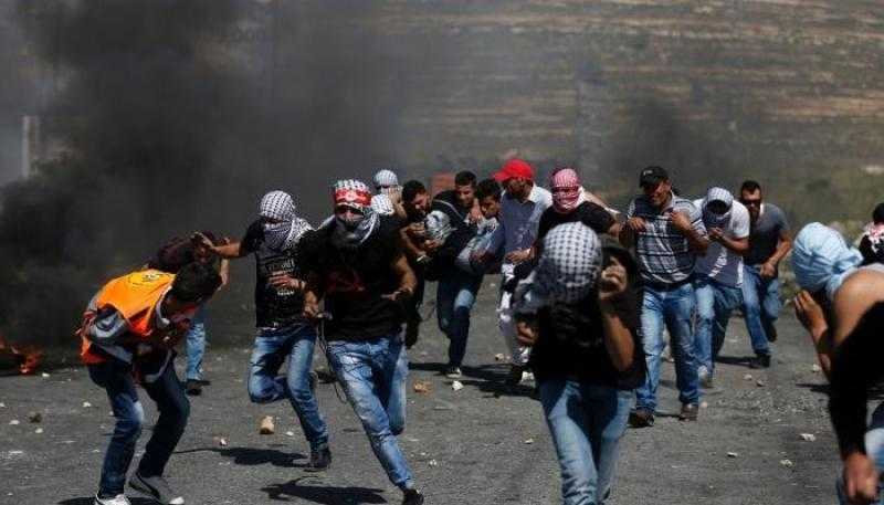 «بعد عملية القدس».. اندلاع مواجهات عنيفة بين شبان فلسطينيين وقوات الاحـ ـتلال - «فيديو»
