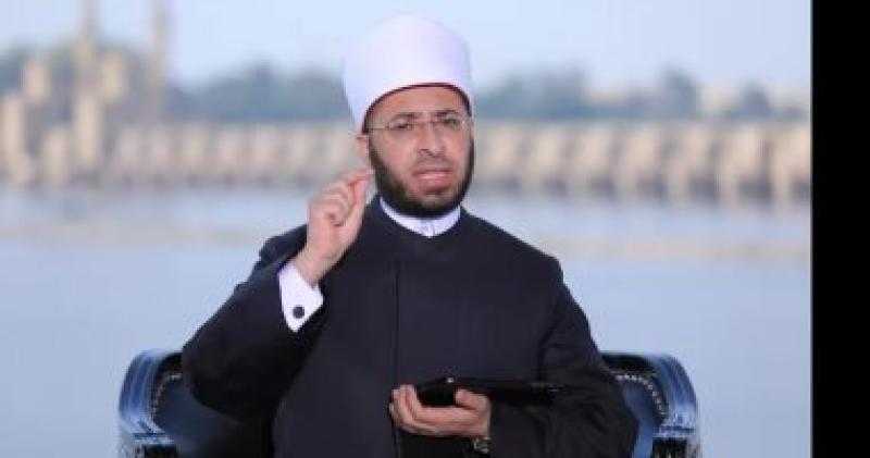 «الأزهري» يشغل الجدل بتصريحه عن جنسية فرعون «فيديو»