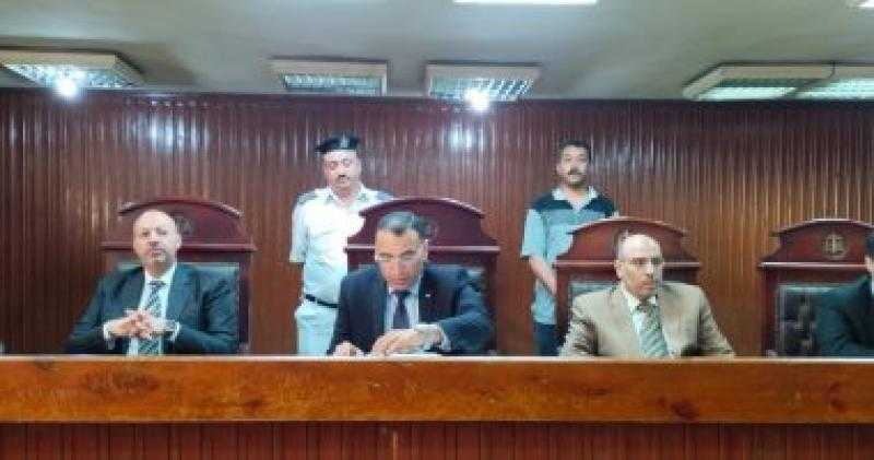 استغل الشبه.. الحبس سنة لعاطل زور وسحب مبلغ مالي من حساب شقيقه بالعبور