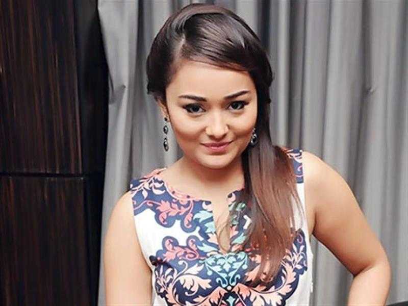 راندا البحيري تنضم لقناة الشمس لتقديم برنامج مسابقات «THE BOOK»