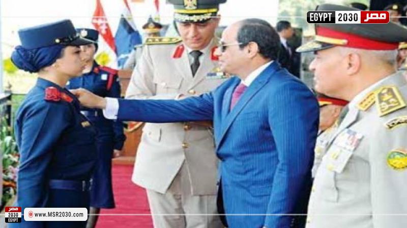 الرئيس السيسي أثناء تخريج الدفعات العسكرية