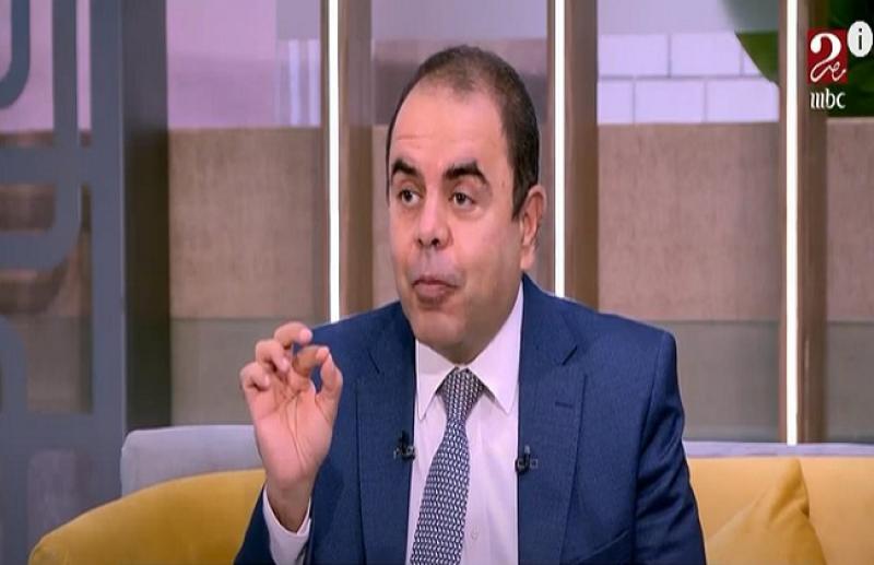 استشاري طب نفسي يقدم نصائح ذهبية لتجنب الطلاق «فيديو»