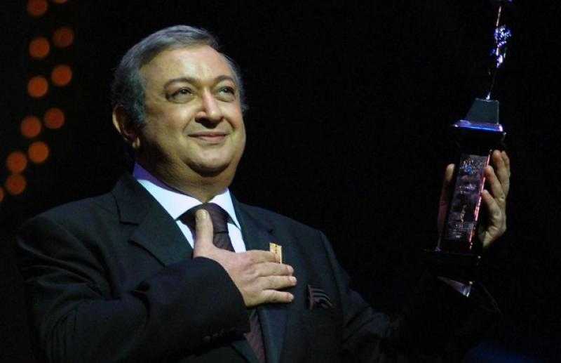 في ذكرى رحيله.. أبرز المحطات في مسيرة فيلسوف الفن نور الشريف «فيديو»