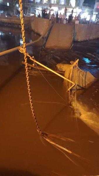 انهيار كوبري العزيزية بالشرقية وسقوط أم وطفلتها الرضيعة في الماء