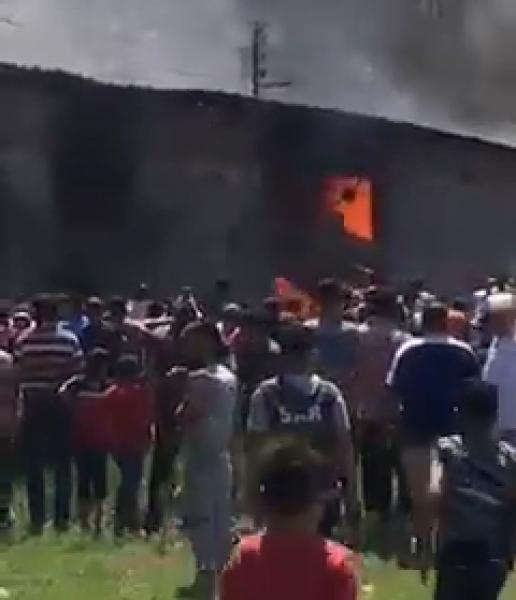 إصابة 4 أشخاص في حريق داخل ورشة للدهانات بدمياط