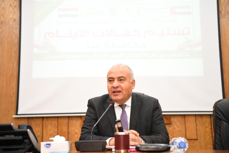 اللواء أشرف الداودي محافظ قنا 