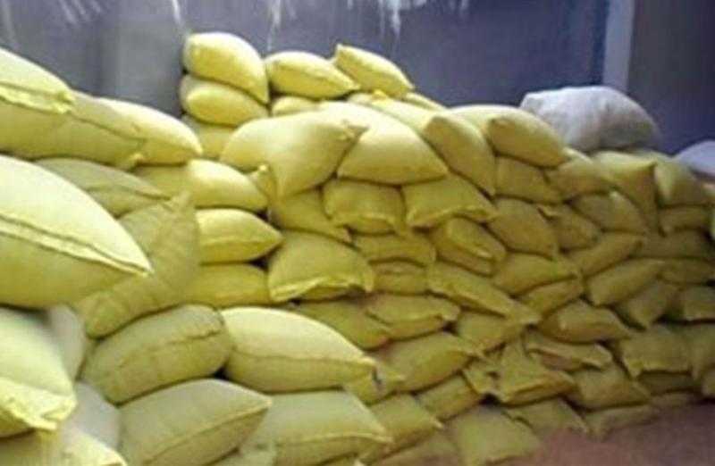 التموين تتحفظ على 22 طن دقيق مهربة و1200 بطاقة تستخدم في الصرف الوهمي