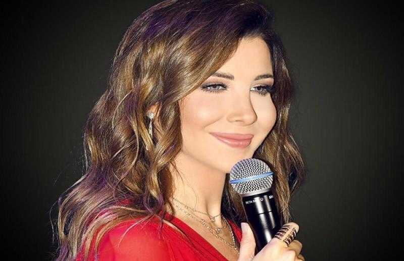 نانسي عجرم تتصدر يوتيوب بـ «عيشها بعافية»