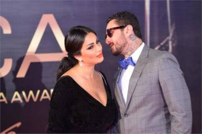 شاهد.. طليقة أحمد الفيشاوي ترفع علم «المثلية الجنسية» على البحر