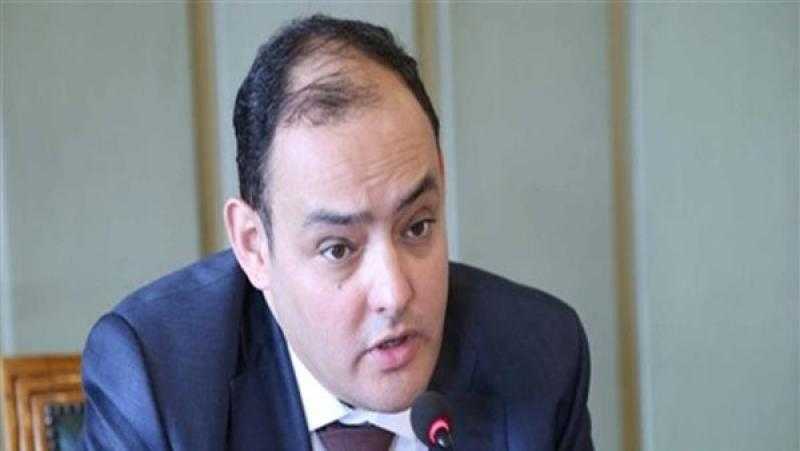 تعيين أحمد سمير وزيرًا للصناعة والتجارة