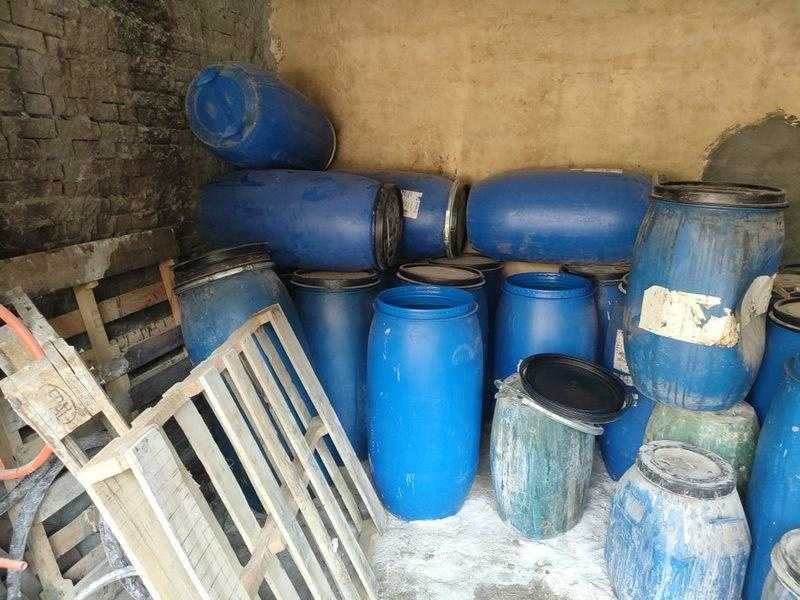 ضبط محل منظفات مجهولة المصدر بالبساتين