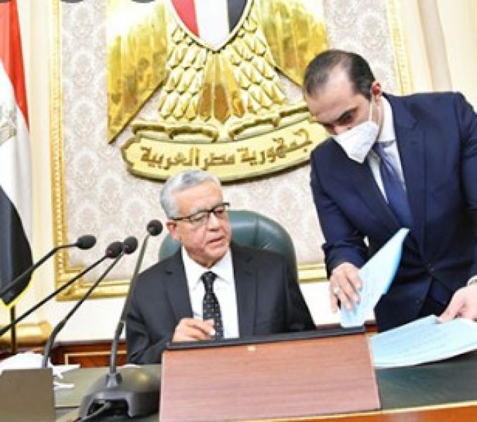 لماذا لم يشمل التعديل الوزاري الجديد وزيرا لـ الإعلام؟.. فيديو