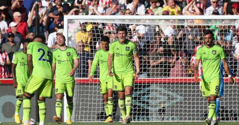 الدوري الإنجيليزي| مانشستر يونايتد يسقط برباعية أمام برنتفورد في الشوط الأول