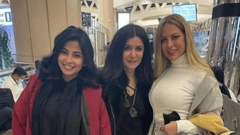 كاتبة شابة تتهم صناع فيلم «جروب الماميز» لـ روبي وغادة عادل بسرقة فكرة الفيلم