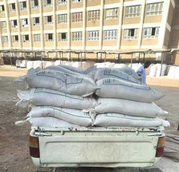 ضبط  25 طن دقيق بلدي مدعم بالبحيرة