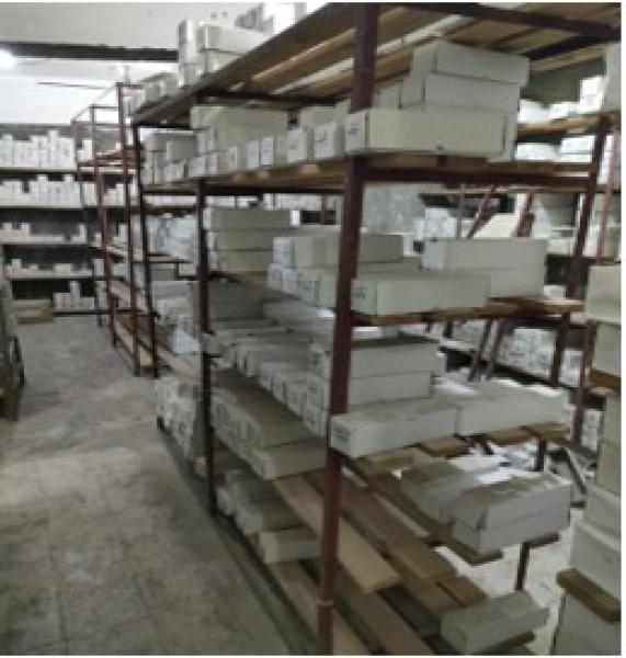 ضبط ”عدسات” مجهولة المصدر داخل مصنع بدون ترخيص بالقاهرة