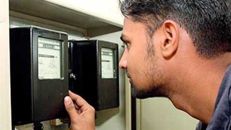 للتخلص من التراكمات بعدادك الكهربائي.. اتبع تلك الخطوات «فيديو»