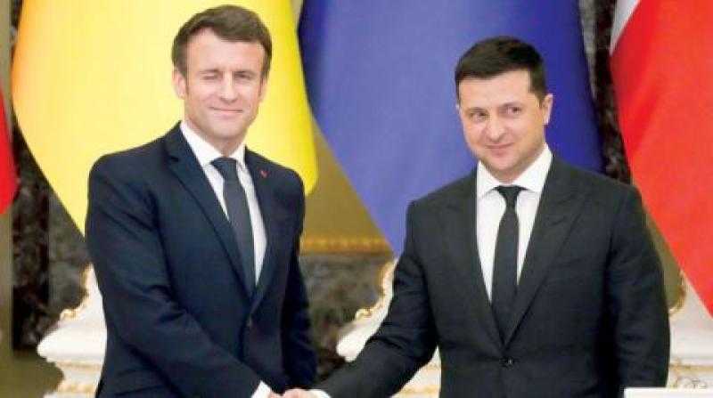 مباحثات عاجلة بين الرئيس الأوكراني ونظيره الفرنسي بشأن زابوريجيا النووية