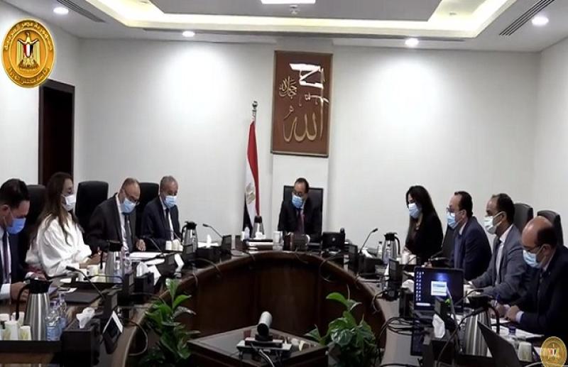 مدبولي يتابع موقف احتياطي السلع الرئيسية وزراعة المحاصيل «فيديو»