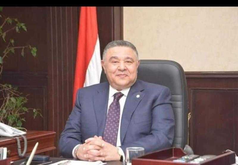 شاهد.. محافظ البحر الأحمر يعلن تخفيض سعر تذكرة الشاطئ العام بالغردقة على الهواء