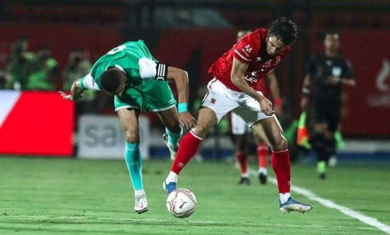 الشوط الأول.. التعادل السلبي يسيطر على مباراة الأهلي وإيسترن كومباني