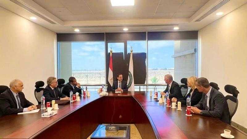 مباحثات مشتركة بين وزير البترول ورئيس شركة هالدر توبسو الدنماركية