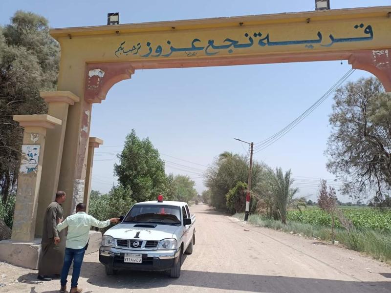 رئيس مدينة دشنا يتابع أعمال التجميل