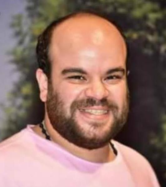 الفنان محمد عبد الرحمن في أول ظهور له بعد تعرضه لوعكة صحية