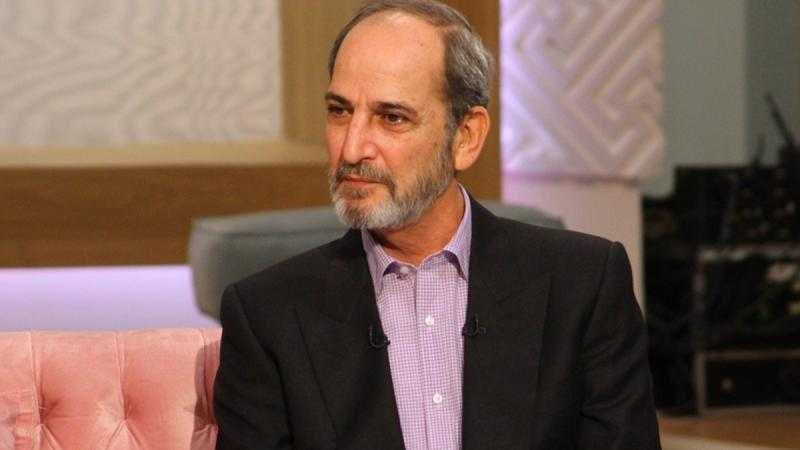 بعد شائعات وفاته.. تعليق ناري من أشرف زكي على الحالة الصحية لهشام سليم - «فيديو»