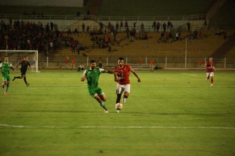 الأهلي ضد إيسترن كومباني