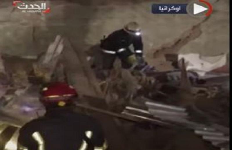 شاهد.. آثار مدمرة لقصف روسي على خاركيف الأوكرانية «فيديو»