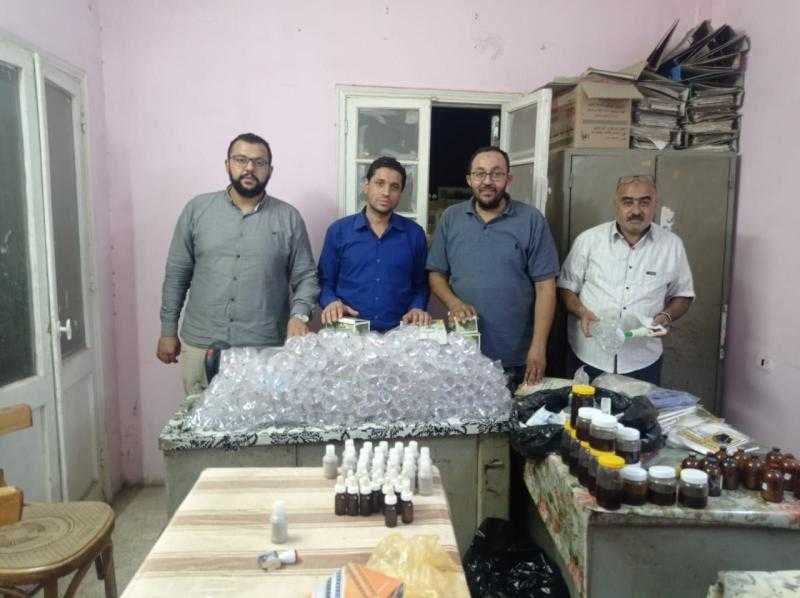 ضبط معلم حاسب آلي ينتحل صفة طبيب في سوهاج «صور»