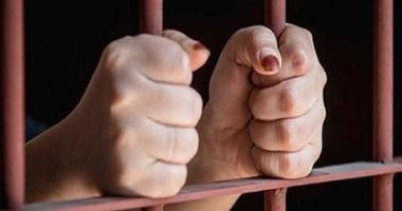 ضبط سيدة أعمال هاربة من 169 حكما قضائيا