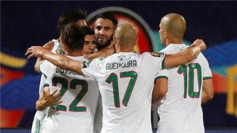 مفاجأة في انتقال نجم منتخب الجزائر إلى الزمالك