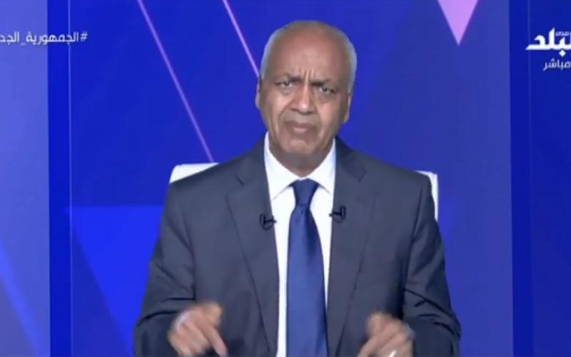 مصطفى بكري: «الأخ اللي عنده 429 مليون دولار هو وأخوه هاتوا الفلوس للبلد»