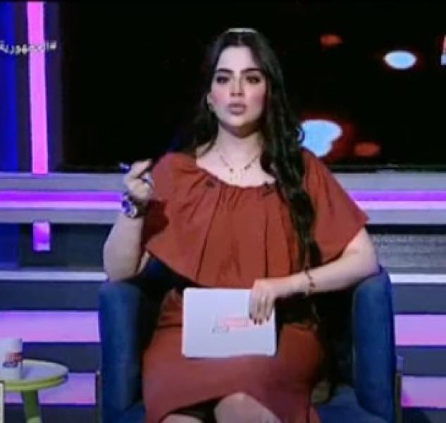 إعلامية تنفعل وتحرج الزوجات بسؤال غير متوقع على الهواء «فيديو»
