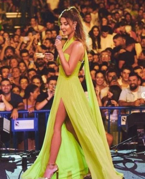 لن تصدق.. سعر فستان نانسي عجرم في حفلها الأخير بلبنان