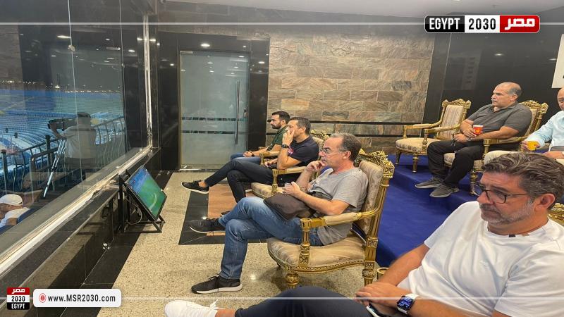 فيتوريا وميكالي