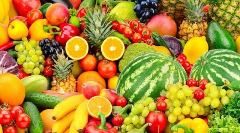 اسعار الفاكهة اليوم السبت عند التاجر .. «الفواكه بكام النهاردة»