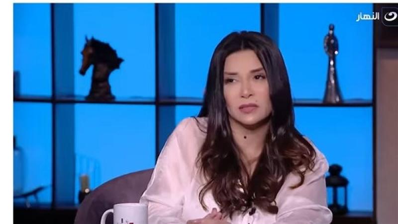 جيهان قمري: ياسمين صبري من غير فلوس ولا حاجة وبتحب الأفورة علشان التريند