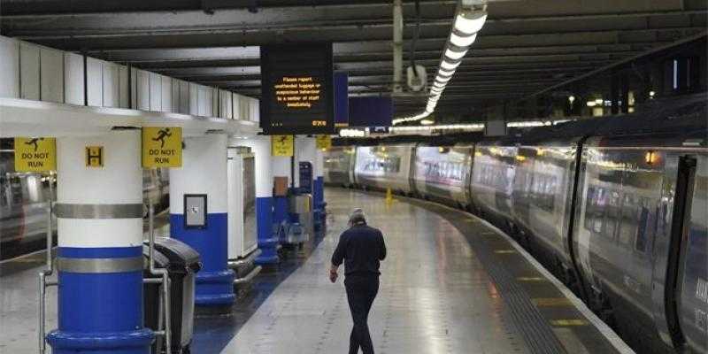 لليوم الثالث في بريطانيا.. إضراب بوسائل النقل للمطالبة برفع الأجور