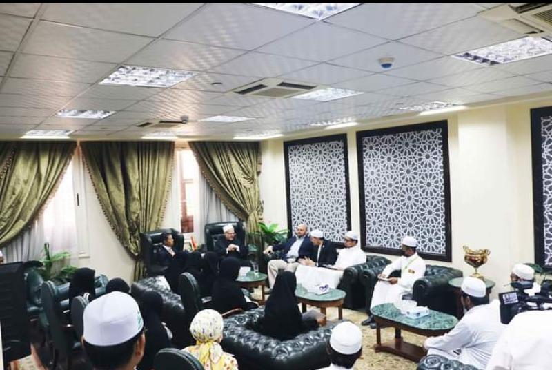 المفتي خلال اللقاء