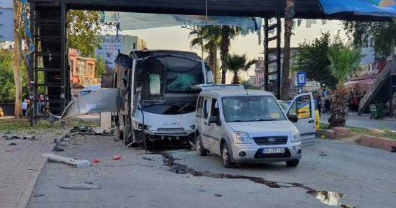 مصرع 16 شخصًا وإصابة 3 آخرين عقب اصطدام شاحنة بحافلة في روسيا