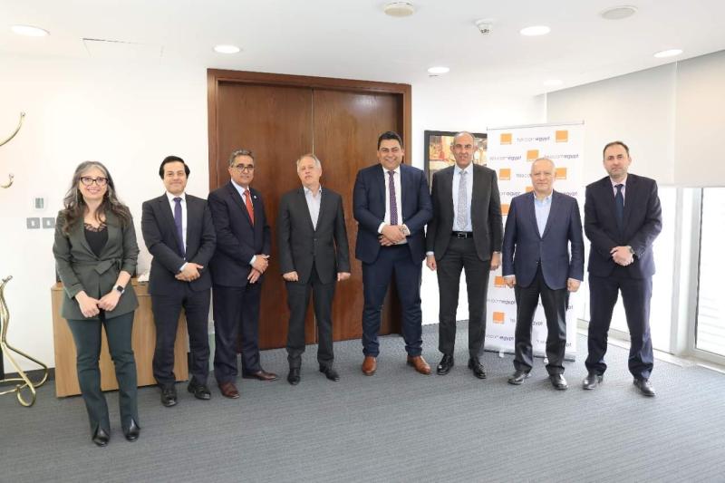 المصرية للاتصالات توقع اتفاقية لإنشاء مسار دولى يربط العراق بأوروبا