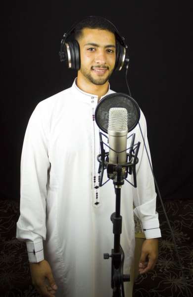 المنشد عمر محمد إبراهيم