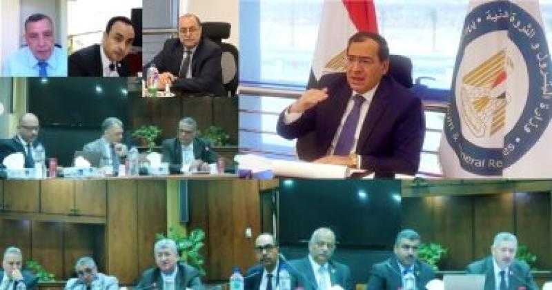 تفاصيل اجتماع اللجنة العليا للمشروعات البترولية لمتابعة تنفيذ المشروعات الجديدة