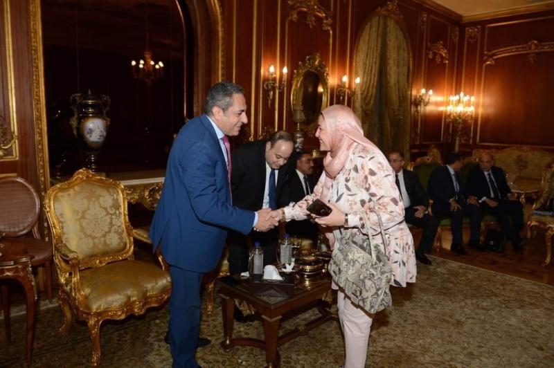 «العربي لسيدات الأعمال» يثمن اختيار خالد عباس رئيسا لشركة العاصمة الإدارية الجديدة