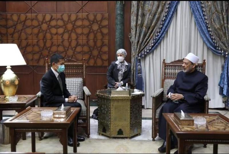 شيخ الأزهر خلال اللقاء 
